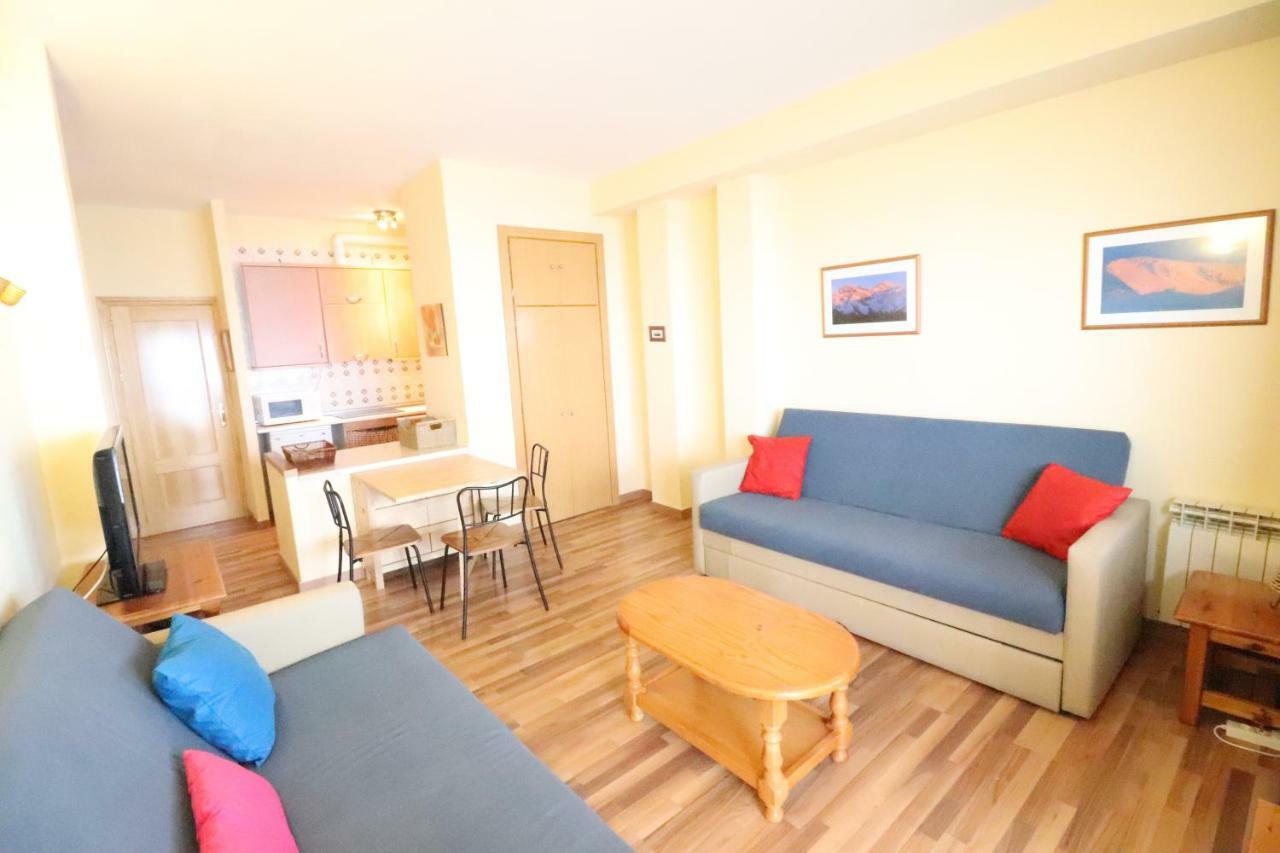 Edificio San Bernardo Apartment เซียร์ราเนบาดา ภายนอก รูปภาพ